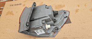 Jeep Grand Cherokee WK2 summit lampa tylna lewa europa idealna 3