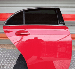 Mercedes W177 drzwi prawy tył 110 mic kolor 589 2