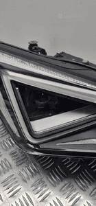 Seat tarraco lampa prawa przód uk 5FK941008H km 5