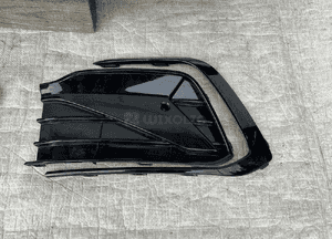 Vw golf 8 lift r-line 5H0 kratka zderzaka lewa i prawa spojler 3