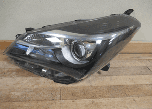 Lampa przednia przód lewa toyota yaris iii 3 lift soczewka 2014-2017 1