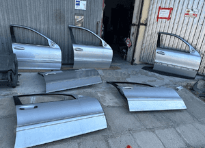 MERCEDES E 211 drzwi prawe przednie przód srebrne lakier 744 szyba zamek klamka avantgarde 1