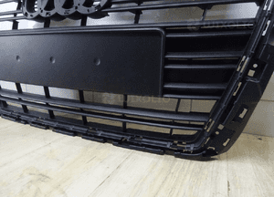 Audi A3 8V3 grill atrapa chłodnicy 8V3853651AA 4