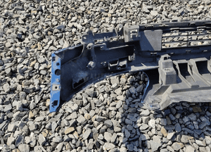 Grill atrapa zderzaka peugeot partner iii lift 12- 13
