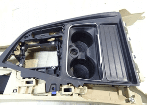 Tunel środkowy podłokietnik bmw F30 osłona 7