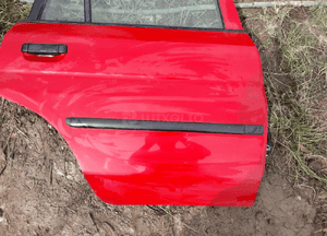 Mazda Demio 97-03 Drzwi tylne prawe tył SU 2
