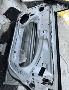 MERCEDES E 211 drzwi prawe przednie przód srebrne lakier 744 szyba zamek klamka avantgarde 31
