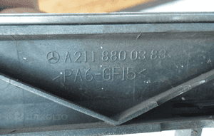 Mercedes e W211 atrapa grill 02-06 3