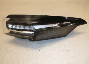 Peugeot 308 iii T10 21- lampa prawy tył w błotnik prawa tylna oryginał 3