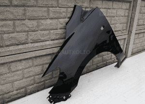 Mazda 5 v 2005 - 2010 błotnik lewy przedni 2