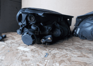 Kia carens iii 3 lampa przód przednia prawa lewa 2