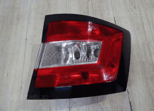 SKODA FABIA III 3 6V9 KOMBI lampa tył tylna prawa 6v9945096 LLU 1