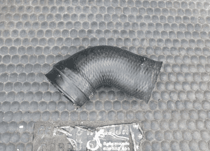 Przewod 8D0145828L Turbiny Intercooler Rura Krociec Waz 1.9 TDI AVB 101KM Audi A4 B6 B5 VW Passat B5 39