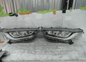 Toyota yaris iv 4 full led lampa przednia przód prawa 1