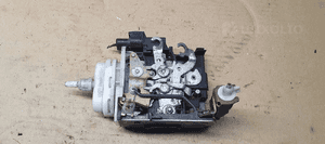 Zamek drzwi lewy przód przedni lewy Audi A4 B5 8D1837015F 3