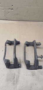 Jarzmo hamulca przód przednie Ford Mondeo MK3 4