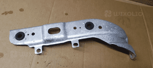 Uchwyt mocowanie chłodnicy lewy dolny BMW M5 G30 F90 7357221 3