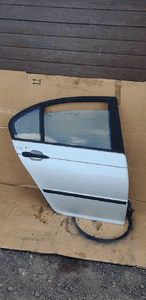 Drzwi prawy tył tylne prawe BMW 3 E46 Sedan 354/7 1