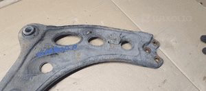 Wahacz prawy przód przedni prawy Opel Vivaro B Trafic III 8200688035 93859695 3