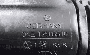 Przewód dolot powietrza volkswagen golf vii 1.2 tsi 04E129651C 2012-2016 7
