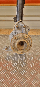 BMW E90 E91 ZWROTNICA AMORTYZATOR LEWY LEWA PRZÓD PRZEDNIA 6764443 6736015 7