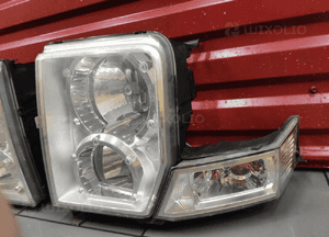 Jeep commander xk xh 05-10 lampy przód przednie europa oryginał eu 6
