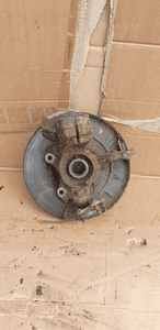 Zwrotnica prawy przód przednia prawa Skoda Rapid 1.6 TDI 5