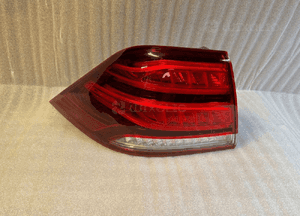 Mercedes gle A166 lampa lewa tył tylna 15- 1
