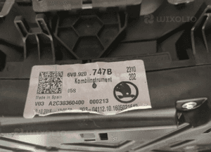 Licznik zegary Skoda Fabia 6V0920747B 3