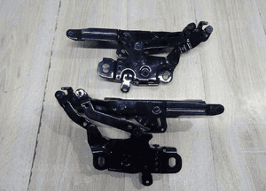 Bmw F20 F22 F30 F31 zawias maski lewy 7239415 4248 1