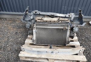 Toyota corolla verso lift 2.2 pas przedni komplet 1