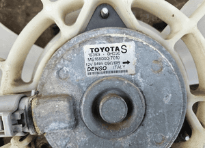 Toyota Avensis T25 Corolla Verso 1.8 VVTi wentylator chlodnicy 2