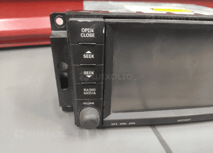 Jeep cherokee liberty kk 08-12r radio nawigacja radioodtwarzacz navi oryg 7
