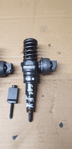 Pompowtryskiwacz wtryskiwacz wtrysk VW Golf V Plus 1.9 TDI 038130073AG 4