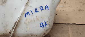 Zbiorniczek spryskiwaczy Nissan Micra K11 7