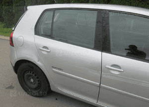 Drzwi tył tylne prawe vw golf v 5 5D hatchback LA7W 2003- 1