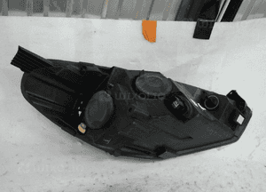 Ford fiesta MK8 soczewka lampa przednia lewa 4