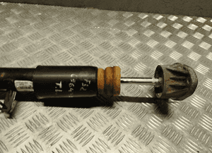 BMW F32 AMORTYZATOR PRAWY LEWY TYLNY 6864755 4