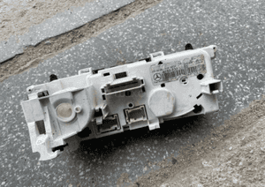 Mercedes   b 245 A169  panel klimatyzacji 2