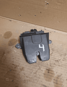Zamek rygiel bagażnika tylnej klapy volvo S40 V50 31276698 1