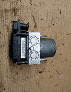 Pompa sterownik ABS Renault Clio III 0265234800 8201128481 6