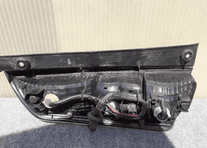 Daihatsu sirion ii 2 subaru justy lampa tył tylna prawa oryginał! 4