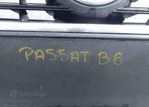Zderzak przód vw passat B6 LD7X 2