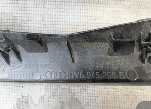 Zaślepka lampy lewa prawa audi A5 8W6945256 5