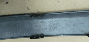 Renault Laguna II lift listwa zderzaka przód przedniego prawa 3