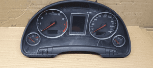 Licznik zegary Audi A4 B6 1.8T 8E0920900L 4