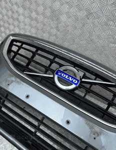 Zderzak przod przedni volvo V40 ii 2 714-16 12-15 9