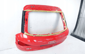 Audi Q3 2011- pokrywa klapa bagażnika 8U0827159A 2