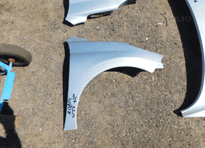 peugeot 207 błotnik kolor EZWD nr 40708 WYSYŁKA