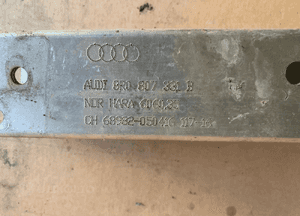 Odbój strefa zgniotu lewy tył Audi Q5 8R0807331B 3